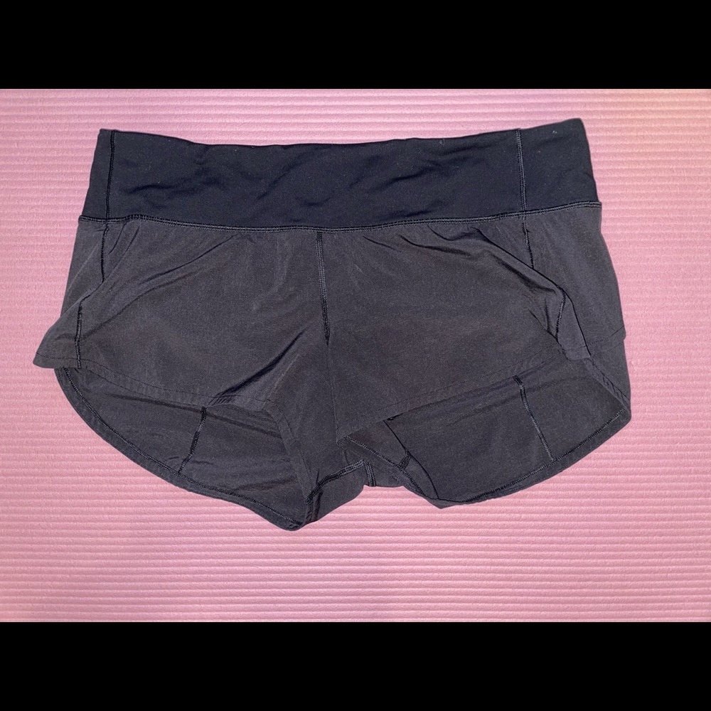 Lulu lemon speed up shorts 2.5”